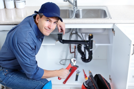 Pipepulse Plumbing team member at work